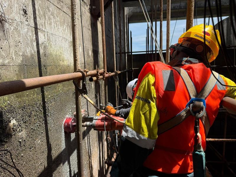 Concrete core extraction from a spillway wall